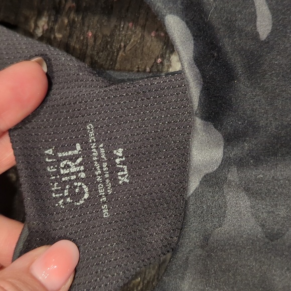 Athleta Girl Camo Racerback Sports Bra Size XL / 14 - Picture 2 of 6